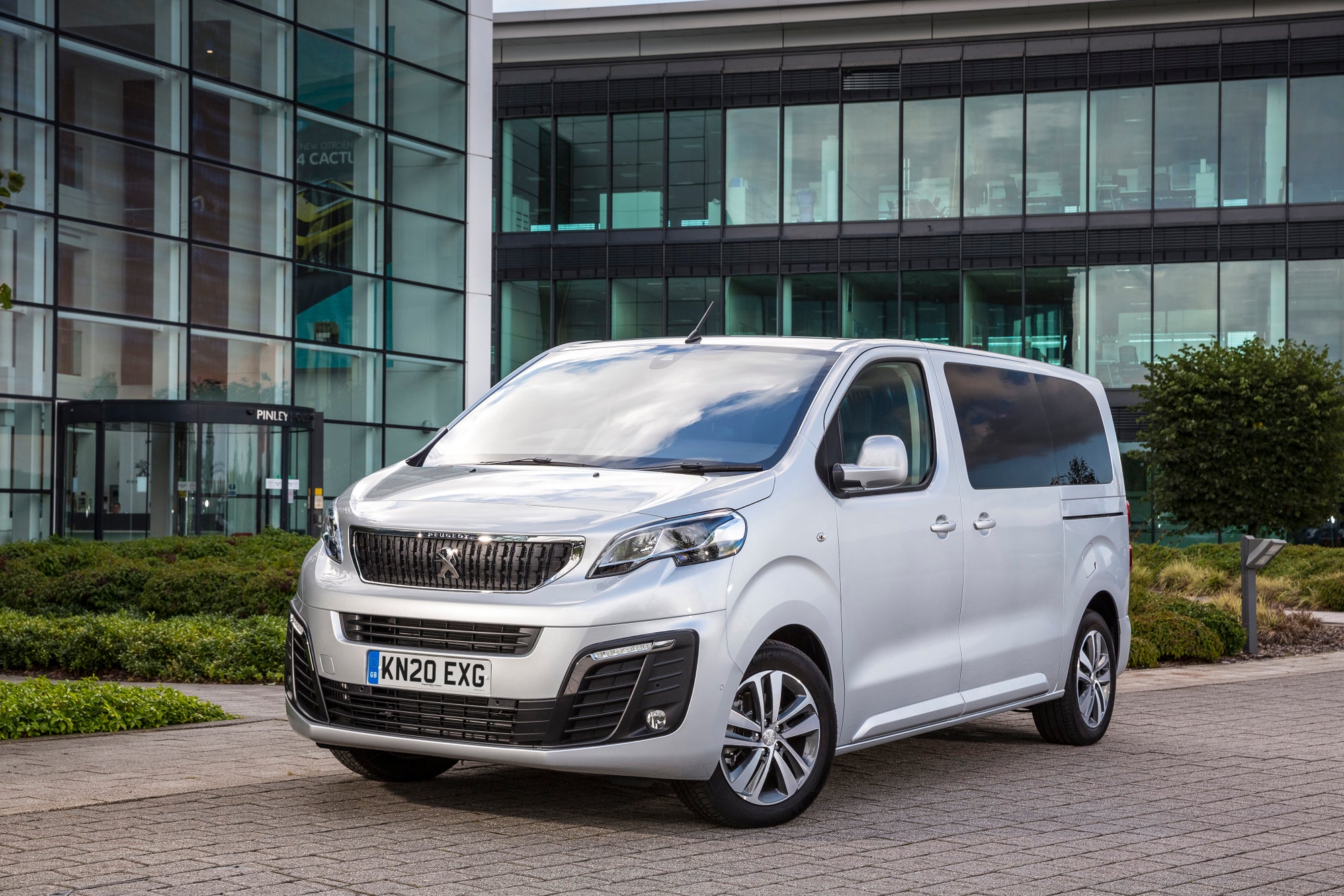 Peugeot Traveller Review Heycar